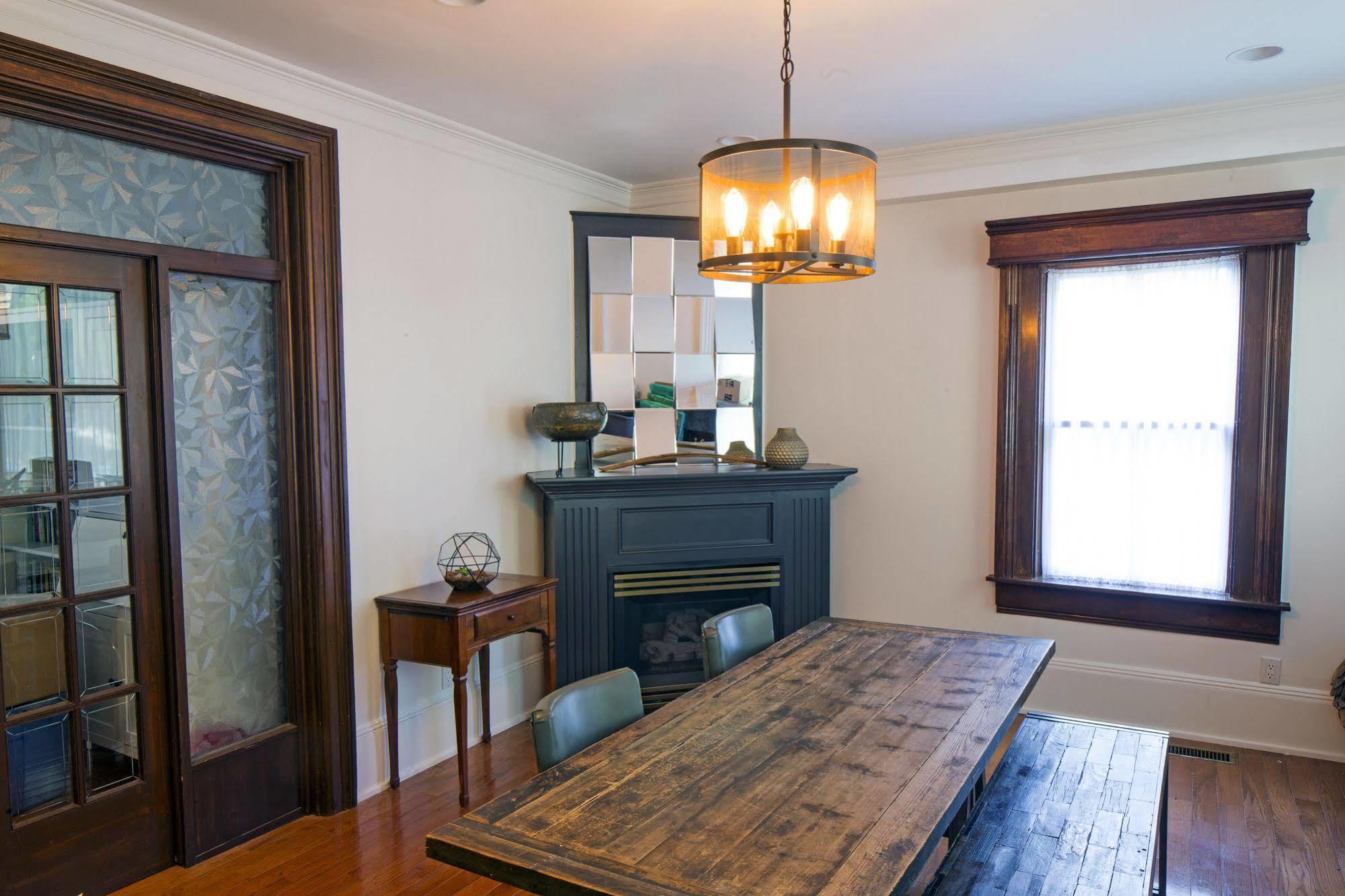 Queen Regent Bed & Breakfast Niagara-on-the-Lake Bagian luar foto